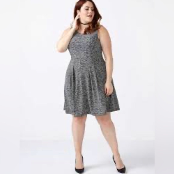 2X PENN Sleeveless Gray Sleeveless Fit and Flare Dress with Zipper Embellishment - Picture 6 of 15